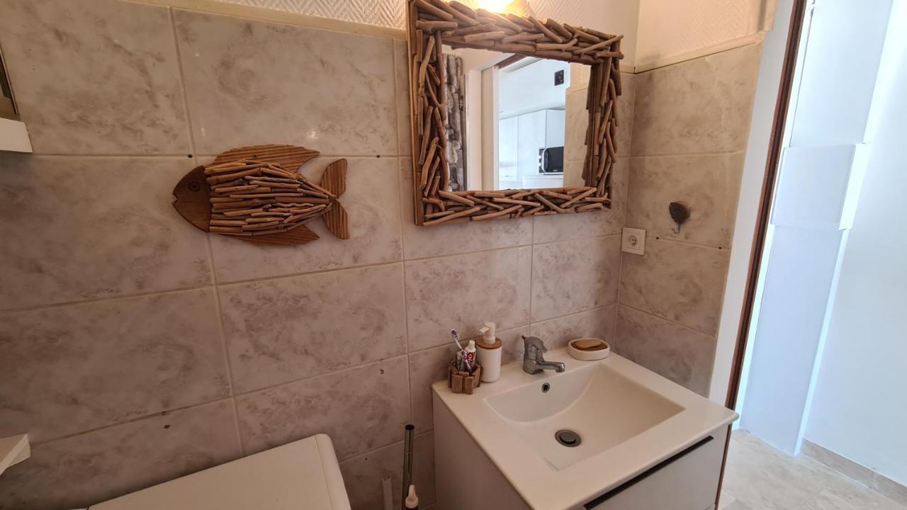 Ti Caz Kreol - Juan Plages Les Pieds Dans L'Eau Apartment Exterior photo